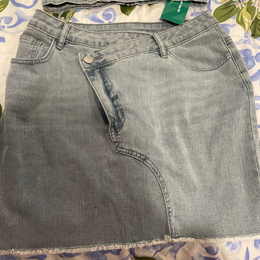 NWT denim Shein skirt and top set - Picture 2 of 8
